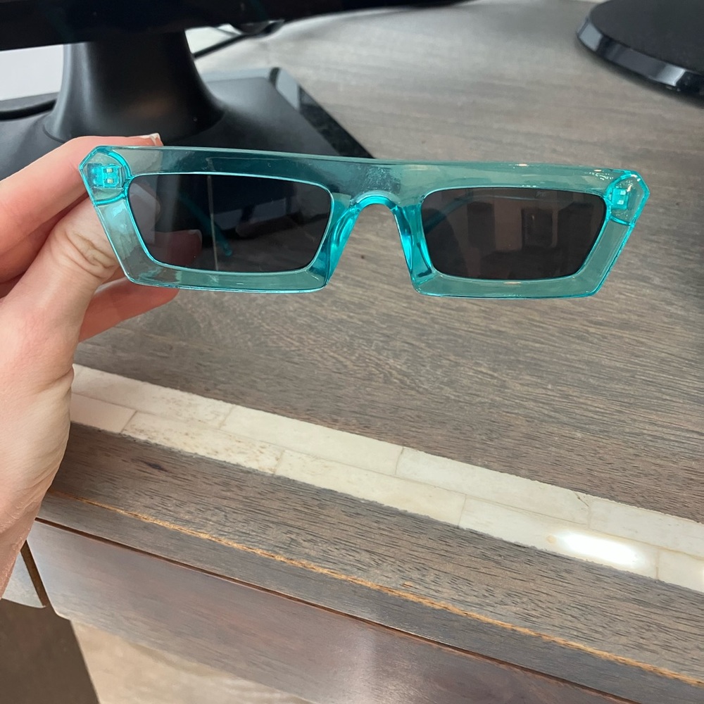 Blue jeepers peepers vintage sunglasses